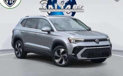 2025 Volkswagen Taos 4MOTION SE