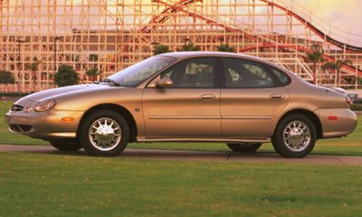 1999 Ford Taurus SE