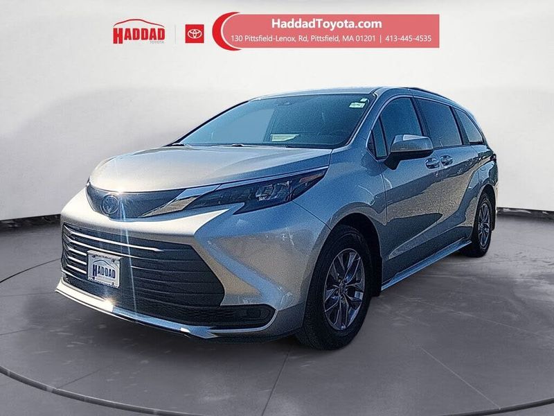 2024 Toyota Sienna — a typically priced live listing