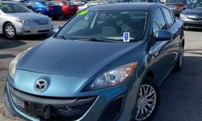 2010 Mazda MAZDA3 I