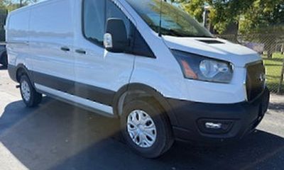 2025 Ford Transit LOW Roof