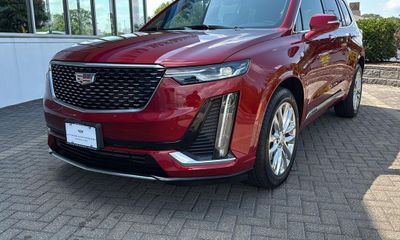 2024 Cadillac XT6 Premium Luxury