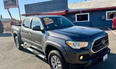 2019 Toyota Tacoma SR5