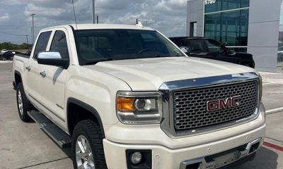 2015 GMC Sierra Denali