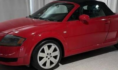 2005 Audi TT Quattro