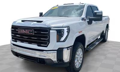 2024 GMC Sierra HD SLT
