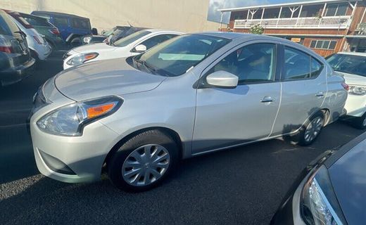 2019 Nissan Versa SV