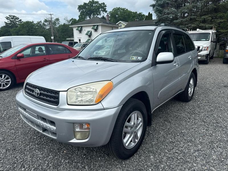 2003 Toyota RAV4 — a typically priced live listing