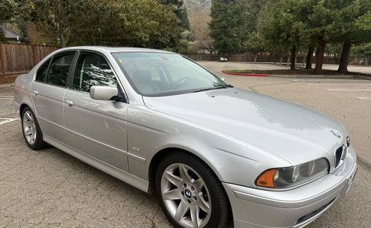 2003 BMW 525IA