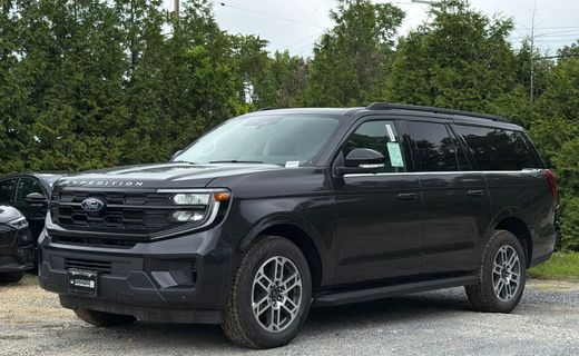2026 Ford Expedition MAX Active