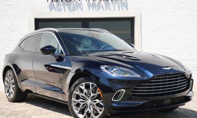 2023 Aston Martin DBX