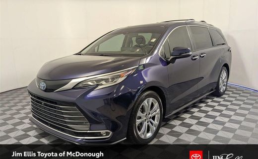 2022 Toyota Sienna Platinum