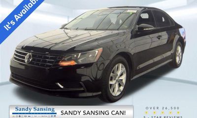 2018 Volkswagen Passat S R Line