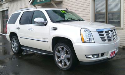2014 Cadillac Escalade Luxury