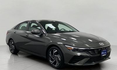 2025 Hyundai Elantra SEL Convenience