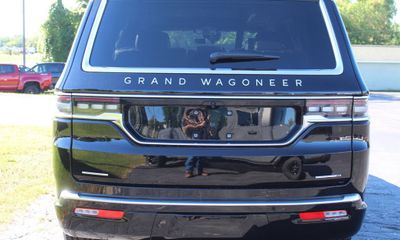 2022 Jeep Grand Wagoneer Series I