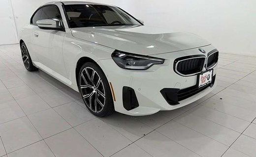 2023 BMW 230i