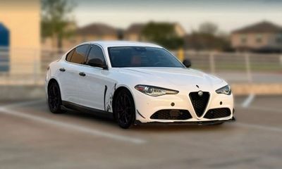 2017 Alfa Romeo Giulia 952 Base