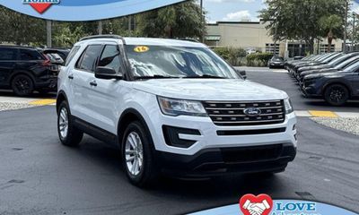2016 Ford Explorer Base