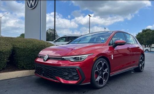 2026 Volkswagen Golf GTI Autobahn