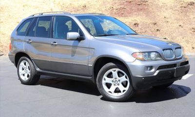 2005 BMW X5 3 0I