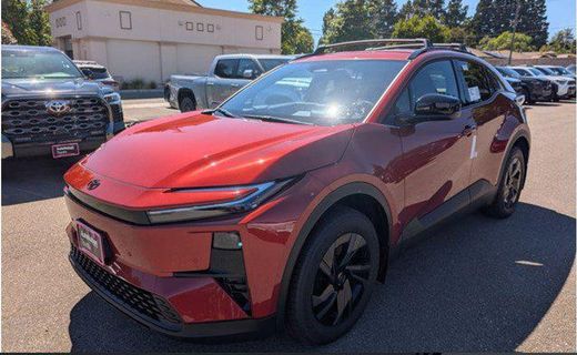 2026 Toyota C-HR SE