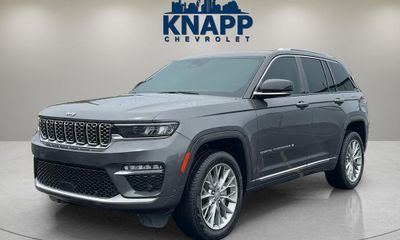 2022 Jeep Grand Cherokee Summit