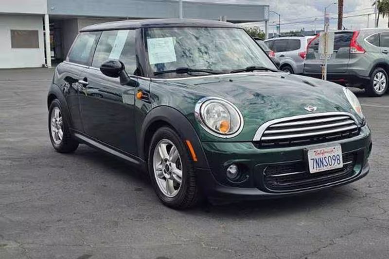 2012 Mini Hardtop — a typically priced live listing