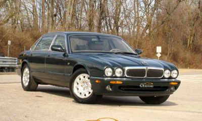 2000 Jaguar XJ8 L