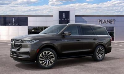 2027 Lincoln Navigator Black Label