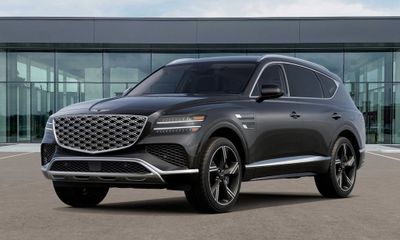 2027 Genesis GV80