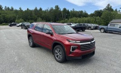 2023 Chevrolet Traverse LT