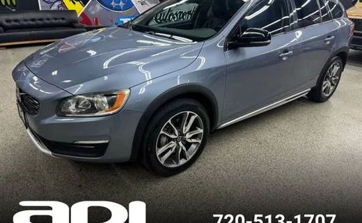 2018 Volvo V60CC Premier