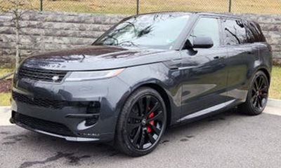 2026 Land Rover Range Sport P460E Dynamic SE