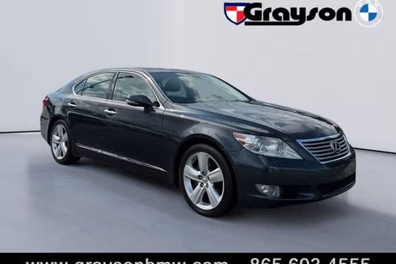 2011 Lexus LS — a typically priced live listing