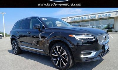 2023 Volvo XC90 Plus Bright