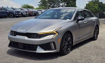 2025 Kia K5 GT