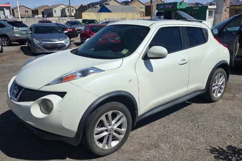 2012 Nissan JUKE — a typically priced live listing