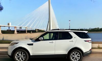 2020 Land Rover Discovery SE