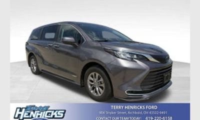 2021 Toyota Sienna XLE