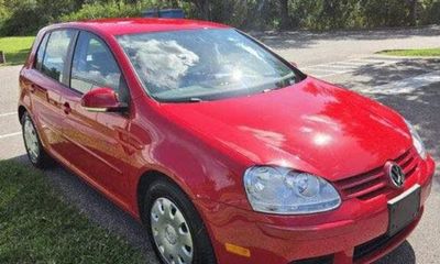 2009 Volkswagen Rabbit 4 Door