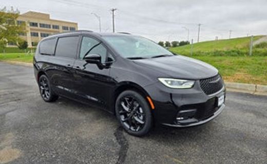 2026 Chrysler Pacifica Pinnacle