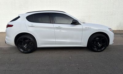 2023 Alfa Romeo Stelvio TI