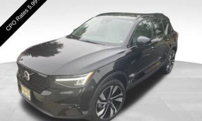 2024 Volvo XC40 Plus Dark