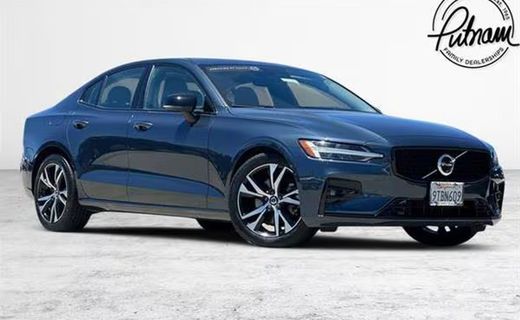 2025 Volvo S60 Plus Dark