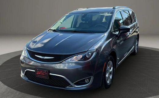 2017 Chrysler Pacifica Touring L Plus