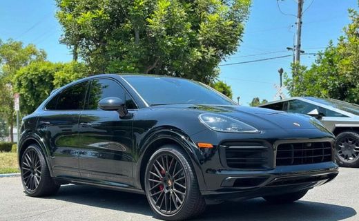 2022 Porsche Cayenne GTS Coupe