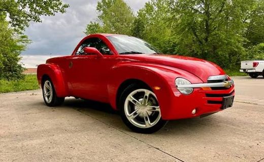 2004 Chevrolet SSR LS