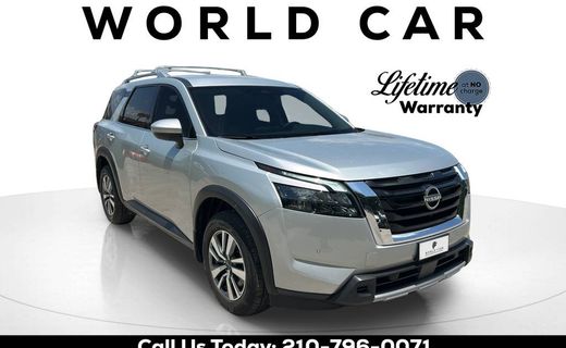 2025 Nissan Pathfinder SL