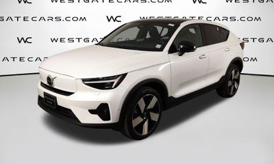 2023 Volvo C40 Ultimate Dark